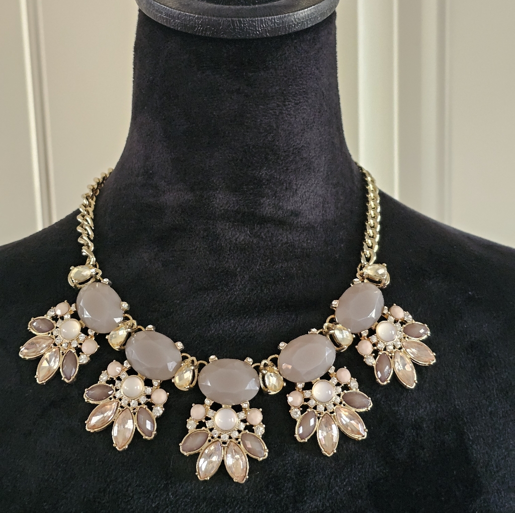 Vtg Y2k The Limited Jeweled Necklace